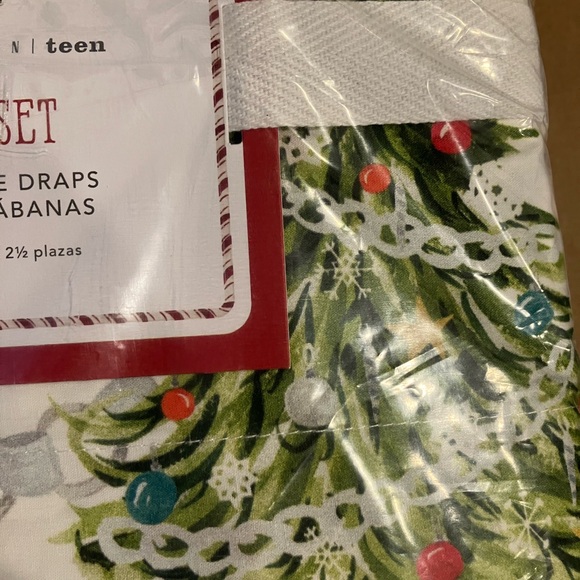 Pottery Barn Teen Elf  Queen cotton Sheet Set Bedding Christmas Trees NWT - Picture 3 of 8